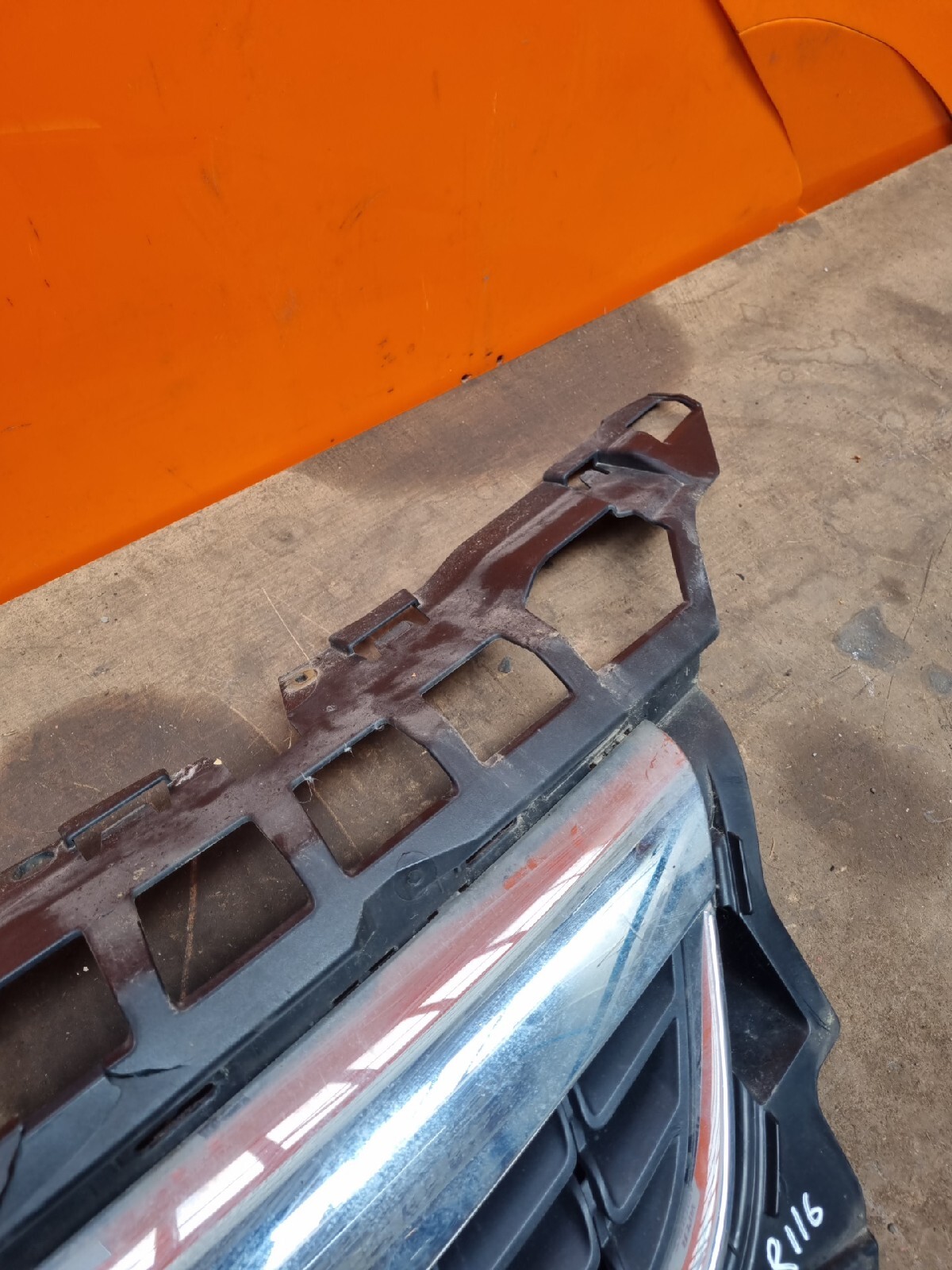 Vauxhall Astra J Mk6 Pre Facelift Front Bumper Top Grill Chrome 13266577 1012 eBay