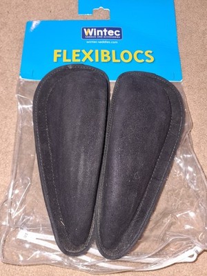 Wintec Flexiblocs - Dressur groß schwarz Wildleder - Sattel Knieblöcke