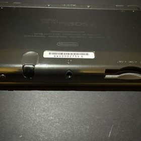 New Nintendo 3DS XL Gray Black Console W Charger US Version