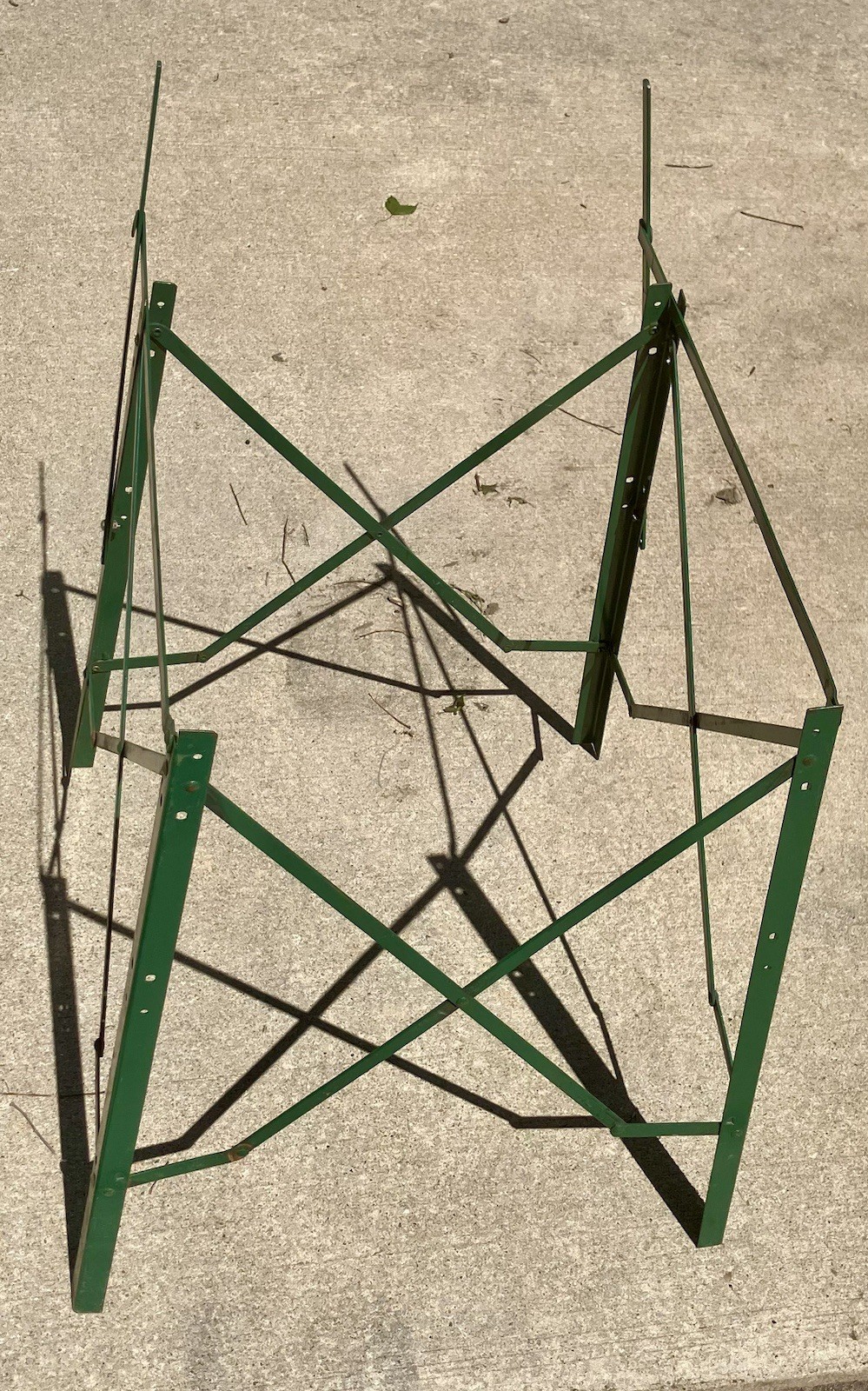 Original Vintage Green Steel Coleman Stove/Cooler #10 Folding Stand