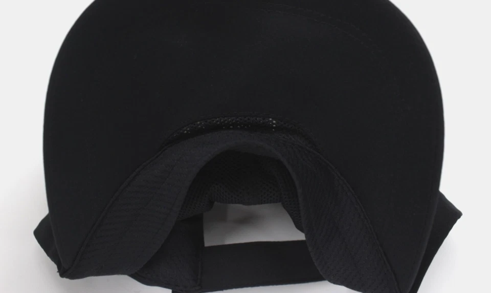 Under Armour ISO-CHILL Women's Black Vent Reflective Strapback Hat/Cap NWT - Image 3 of 4