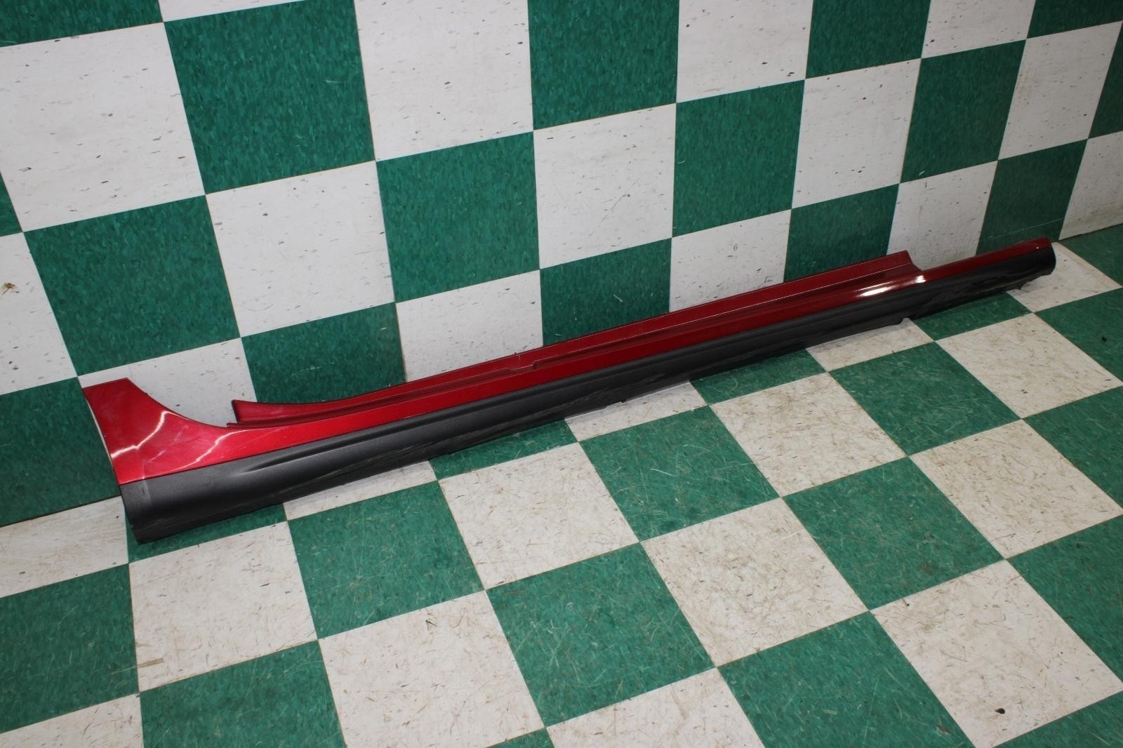 Maserati Ghibli 2014-2019 RIGHT Rocker molding