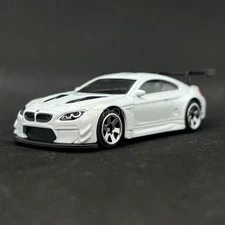 CCA 1:64 White M6 GT3 Racing Sports Diecast Display Car Model Toy Collection