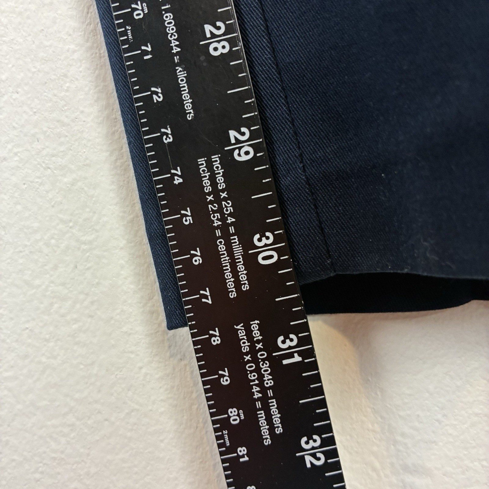 Haggar Classic Fit Premium No Iron Khaki Pants Navy 38x32 HC10884 Cotton Blend