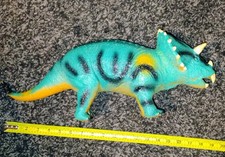Toys R Us Toysmith Epic large Dinosaur Maiden head Triceratops toy