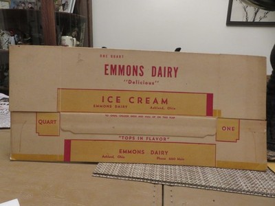 EMMONS DAIRY (Ashland, Ohio) ''DELICIOUS'' ICE CREAM CARTON (1938)
