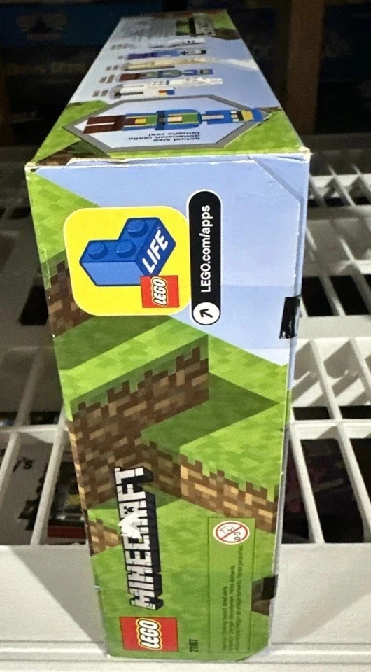 LEGO 21167 MINECRAFT The Trading Post - Image 2 of 4