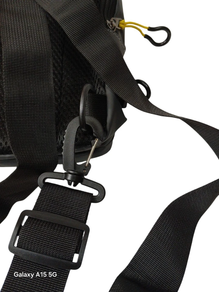 Bandolera Caterpillar CAT Foto 4 de 4