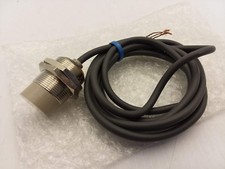 OMRON TL-X18MC1-GE PROXIMITY SENSOR 12-24VDC