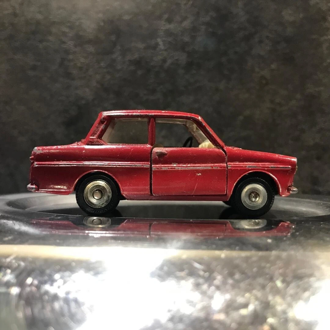 DAF 44 Brandweer (Pompiers Pays-Bas) Année de construction 1971 rouge 1