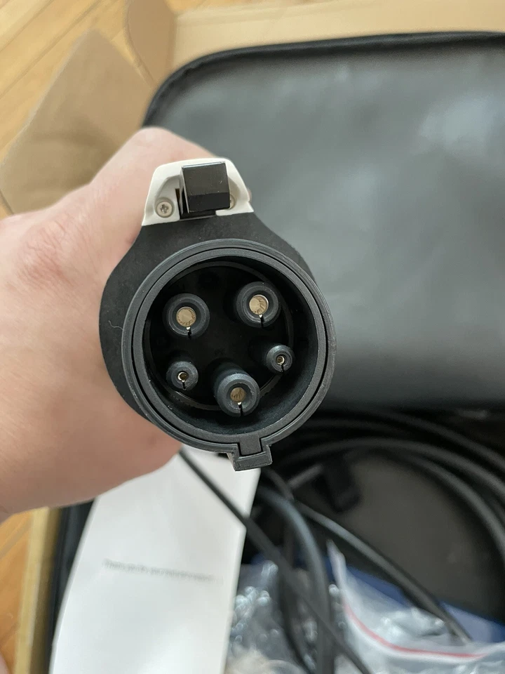 EV Charger - Fits Tesla Model 3 , X, Y, & S - Metgear - 110v - 16 Amps - 5-15 - Image 3 of 4