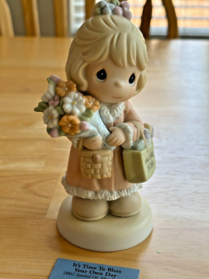 Precious Moments Figurine ''It's Time to Bless Your Own Day'' 2002 ~ #C0022 ~ NEW