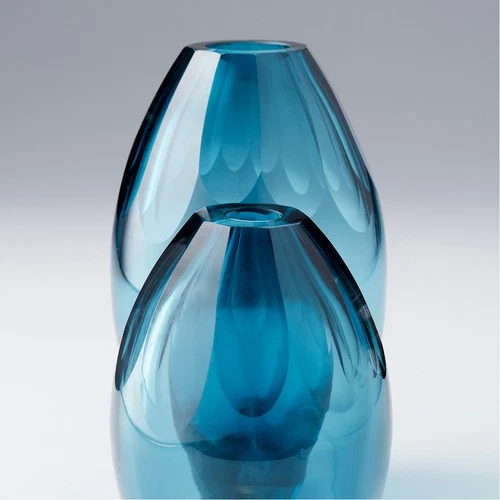 Cyan Design 10311 Cressida 9 X 7 inch Vase, Small - Picture 7 of 7