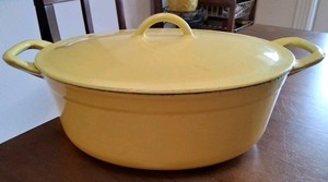 Vintage Descoware Belgium Enamel Cast Iron Casserole FE 8 3-A w/Yellow Lid