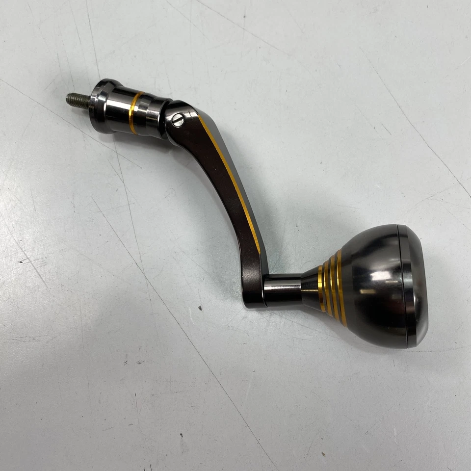 Carrete de pesca giratorio Penn Authority ATH5500 Foto 3 de 4