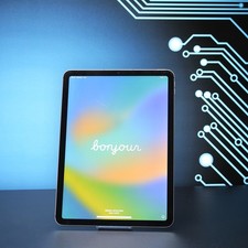 Apple iPad Air (5. Generazione) Modello: 2022 // M1 // 64 GB // (Salto Display)