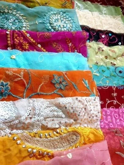 Abb 15pcsVintage Sari Georgette Fabric Remnants Embroidered Craft Scrapbook DUP3 image 6