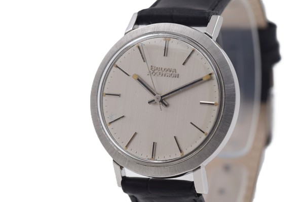 BULOVA Accutron M7 Classic Vintage Tuning Fork Watch from the 60ies (SO1631)