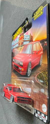 Hot Wheels Lancia Delta HF Integrale 117 Boulevard 1:64 coche modelo juguete embalaje original - Imagen 13 de 18