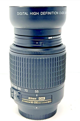 Nikon AF-S DX Nikkor 55-200mm f/4-5.6G ED Lens w/ 0.43X Wide Angle Macro