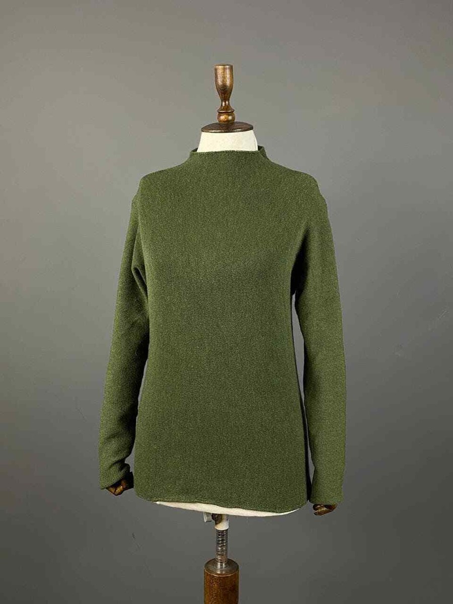 Women ISSEY MIYAKE HEART HAAT Knitted Wool Olive Green Designer