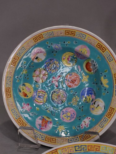 Lot Of 4 Early 20th Century Chinese Porcelain Famille Rose Ball Flowers Plate"A" - Picture 4 of 15