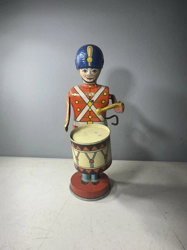 Vintage J Chein Tin Litho Toy Soldier Drummer Working (Missing Drumstick)