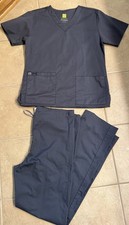 WonderWink Gray scrub set Small Top and Small Tall pant