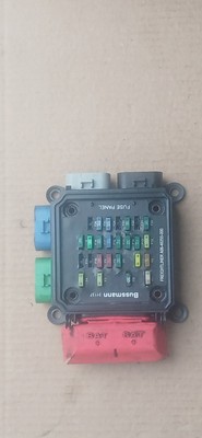 Freightliner Columbia A06-40944-000 Fuse/Relay Box