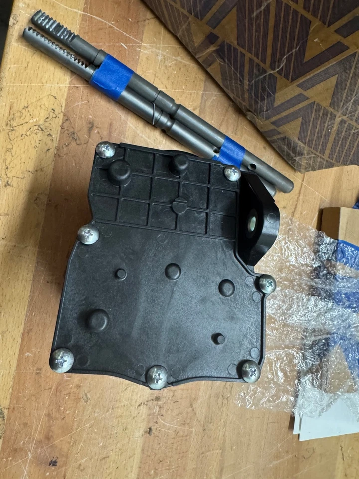 Actuador de cambio diferencial no probado Aisin SAT003 para Toyota 4runner Lexus GX460 Foto 3 de 3