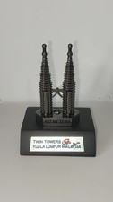 Malaysia Petronas Twin Tower Metal - Vintage Desk Decor Gift