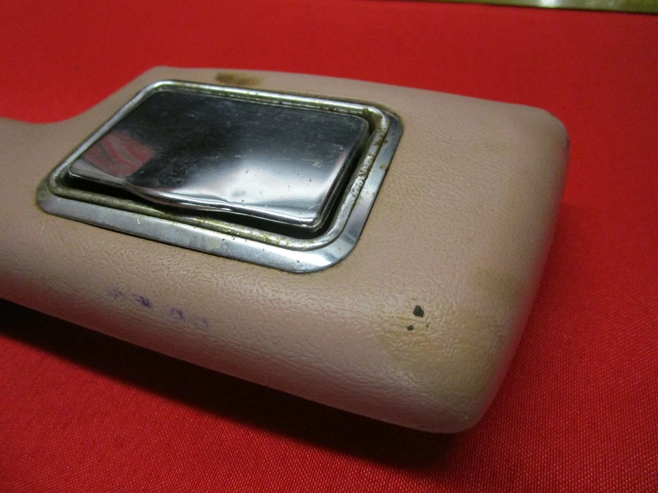 Almohadilla de reposabrazos trasero Pontiac Chevrolet Impala Caprice Buick Oldsmobile 1977-1979 Foto 3 de 4