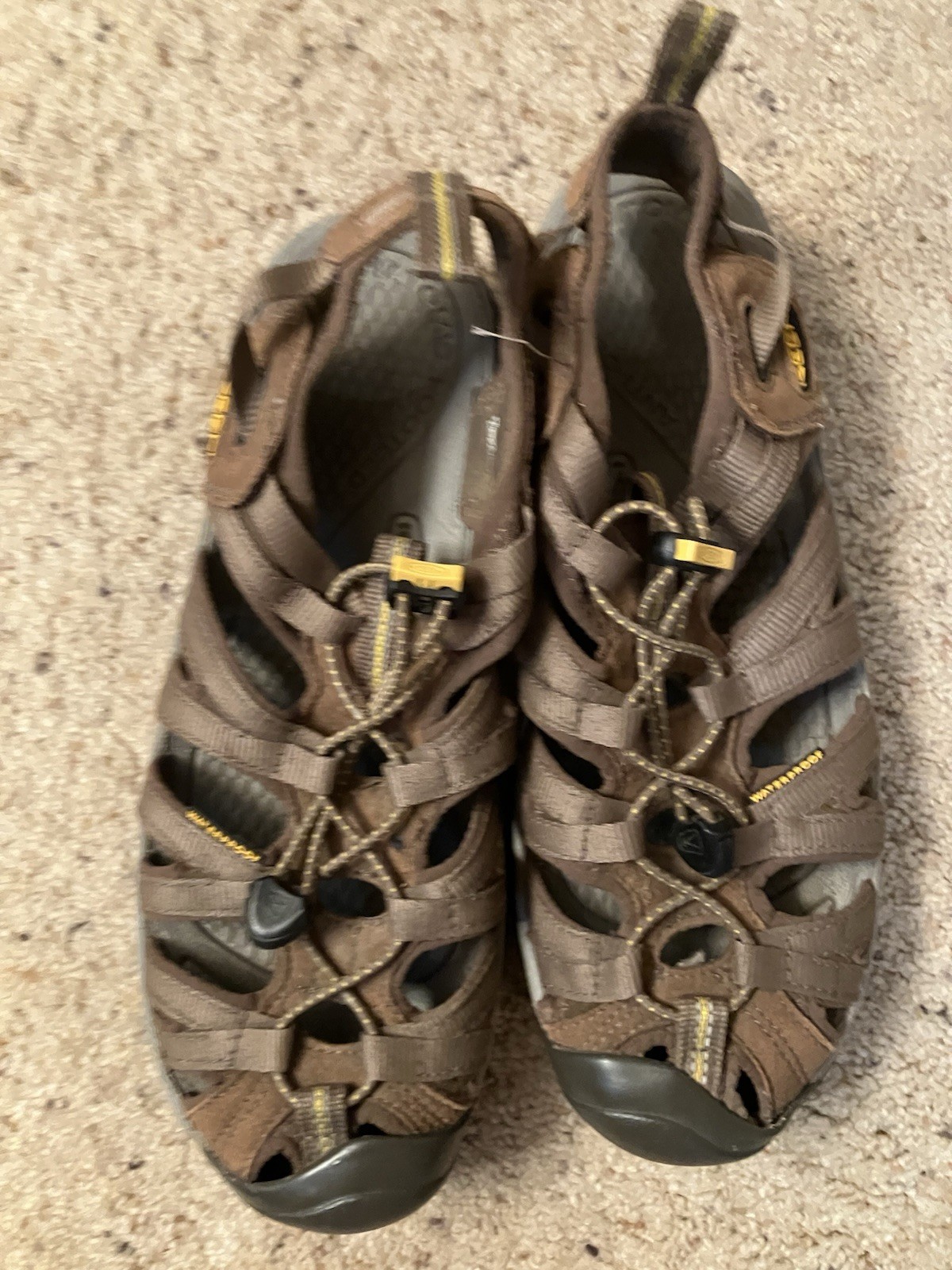 Sandali Keen Newport marroni con coulisse per il tempo libero da donna taglia 9 5