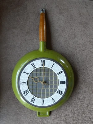 60er 70er Jahre vintage Pfannen Wanduhr Küchenuhr - Bild 1 von 4