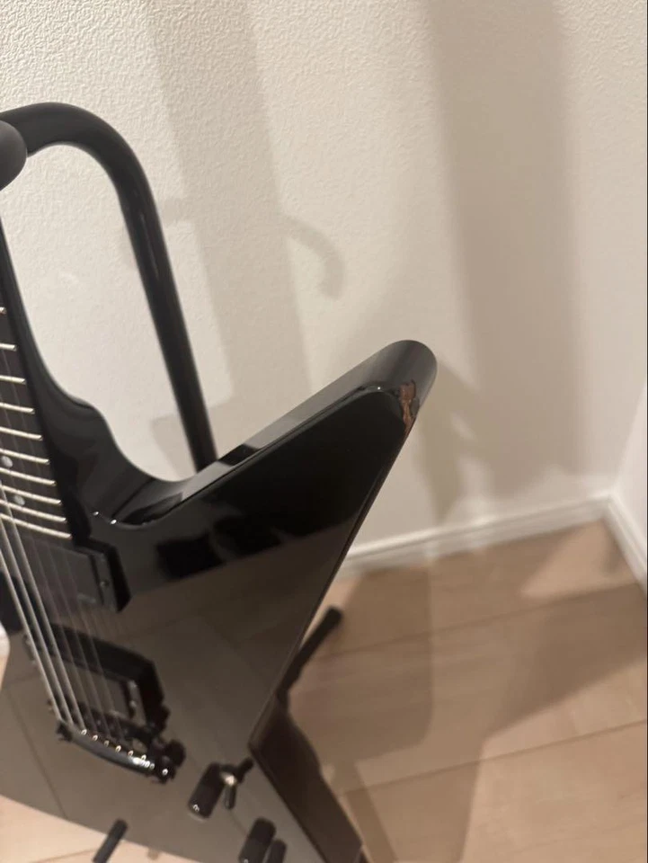 E-Gitarre ESP Custom MX-250 Explorer schwarz guter Zustand - Bild 3 von 4