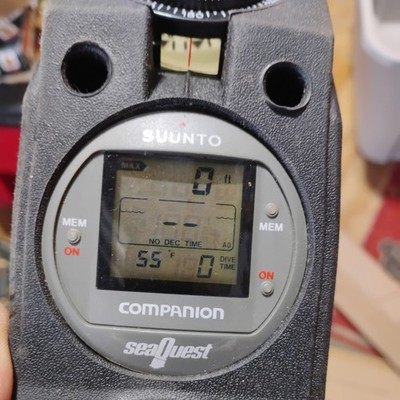 Suunto/Seaquest Dive Console SM26 press, compass, Solutions computer hard case