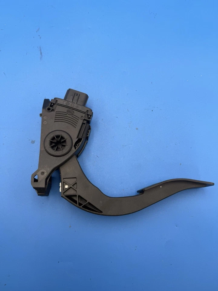 2008-2017 AUDI 8R Q5 A4 A5 A6 A7 S4 S5 S6 GAS ACCELERATION PEDAL 8K1723523A OEM - Image 4 of 4