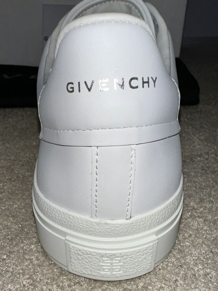Men's Givenchy City Sport Logo Sneakers US 11.5 / 44.5 Men's Givenchy City Sport Logo Sneakers US 11.5 / 44.5