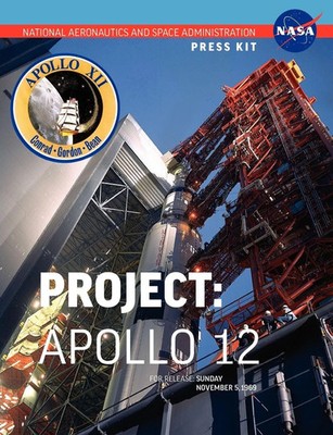 Apollo 12 The Official NASA Press Kit Nasa Taschenbuch Kartoniert / Broschiert