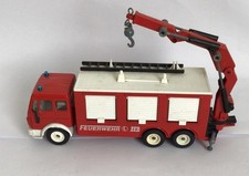 1 Siku Feuerwehr LKW mit Ladestand ohne Box