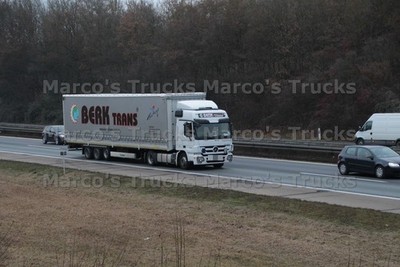 LKW Foto Mercedes-Benz Actros Planensattelzug Deutschland weiß BERK TRANS #e9vy