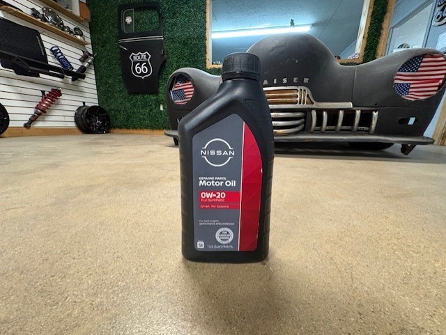 1) GENUINE OEM Nissan Synthetic 0W-20 Motor Oil (999PK-000W20N