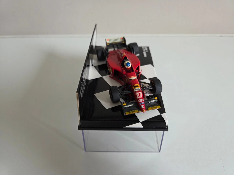 Minichamps 1/43 Ferrari 412T2 J. Alesi - 1995 - 430950027 - Immagine 2 di 4