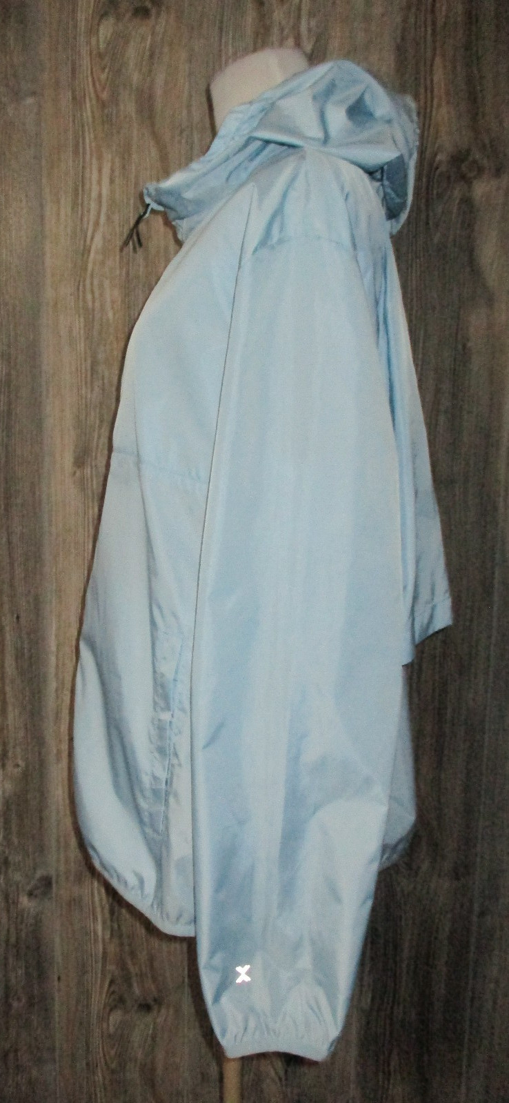 Xersion Performance Light Blue Light Weight Windb… - image 4