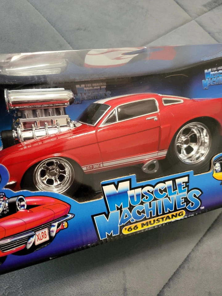 Muscle Machines, 1:18, FORD MUSTANG, SHELBY GT 350, RED/WH, NEW IN BOX! - Image 2 of 4