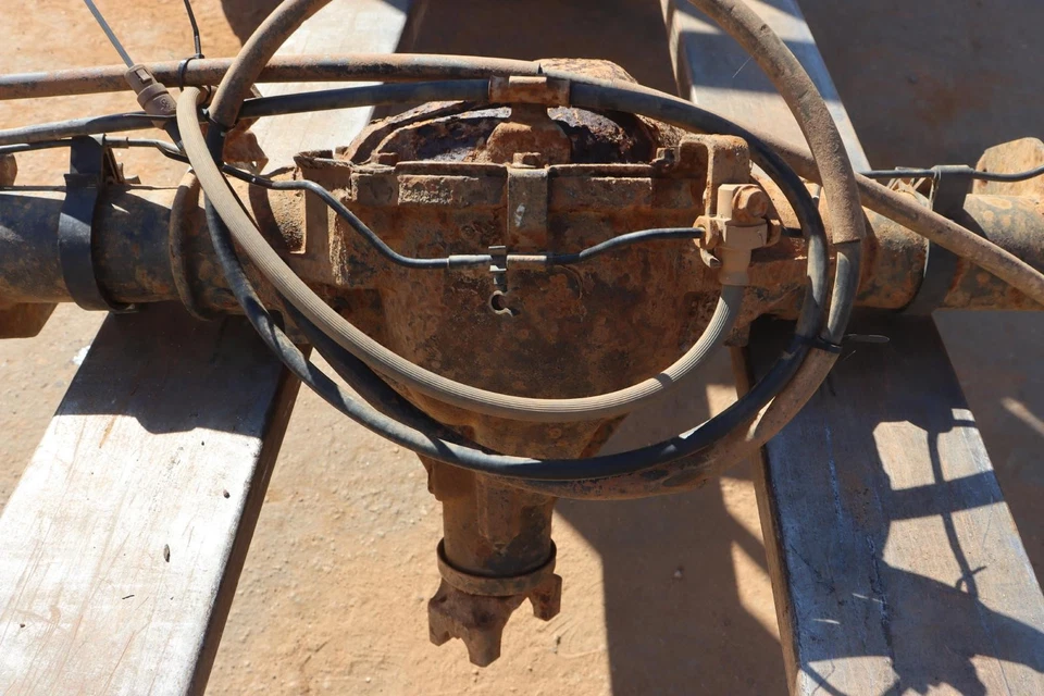 Chevy Silverado 1500 2005-2007 cabina extendida eje trasero 3,42 sin cuatro ruedas OEM Foto 4 de 4