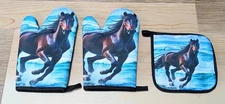Three Horse Oven Mitts                                and Pot Holder   #11C
