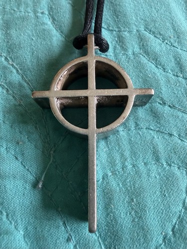 James Avery Retired Sterling Cross
