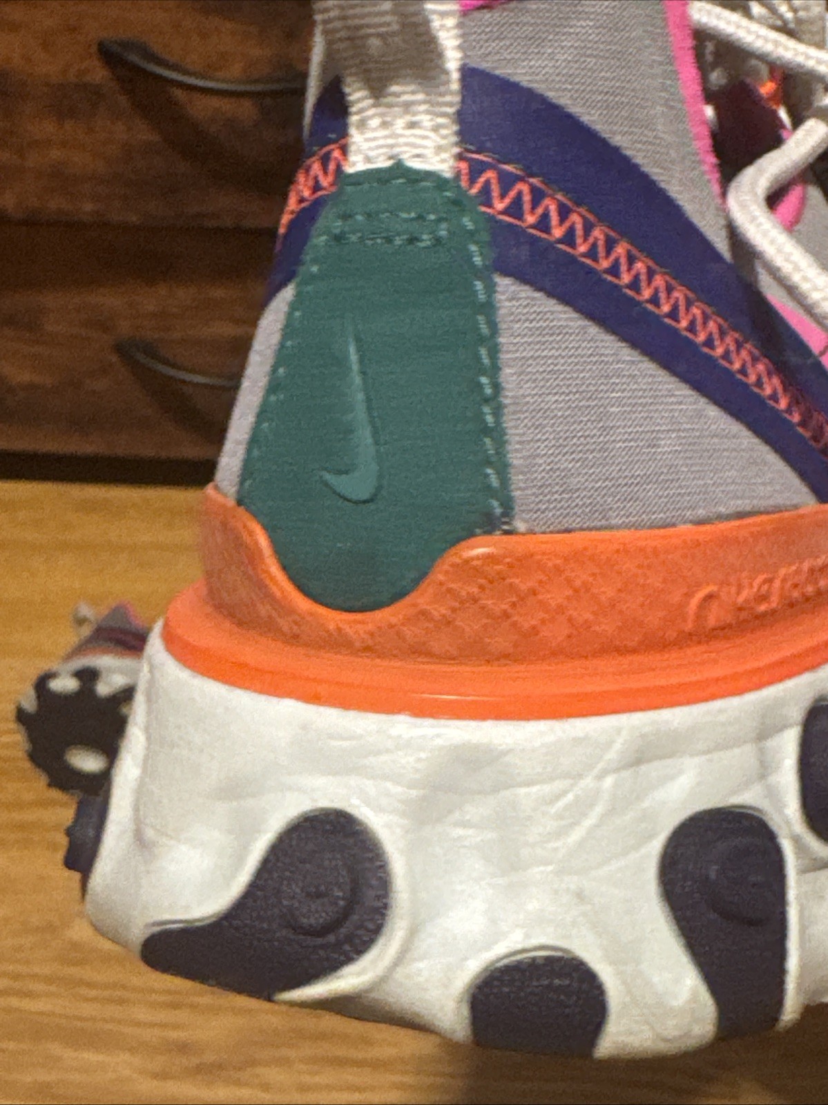 Nike React Women's Size 9 Lightweight Pre-loved! … - image 3