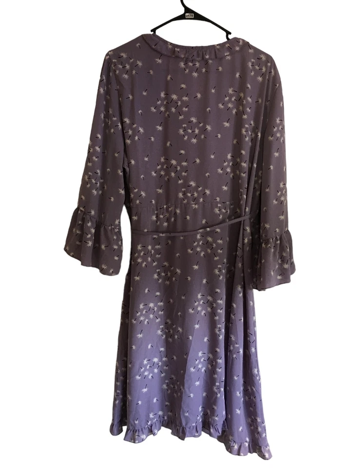 Suzan Betro Wrap Dress Women's Size 2X Purple Floral Dandelion 3/4 Sleeve - Image 2 of 4